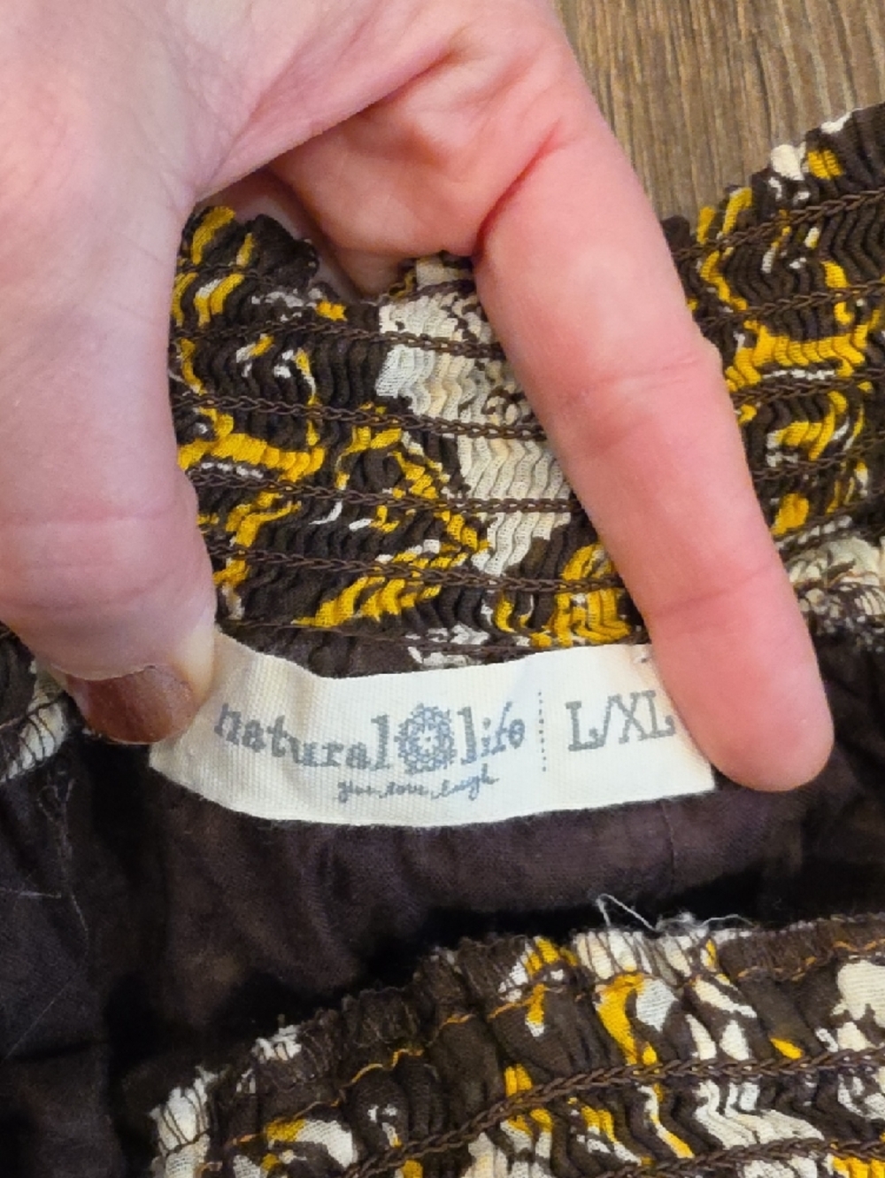 NATURAL LIFE Maxi Skirt with White Floral and Yellow Vine Pattern - Picture 2 of 6